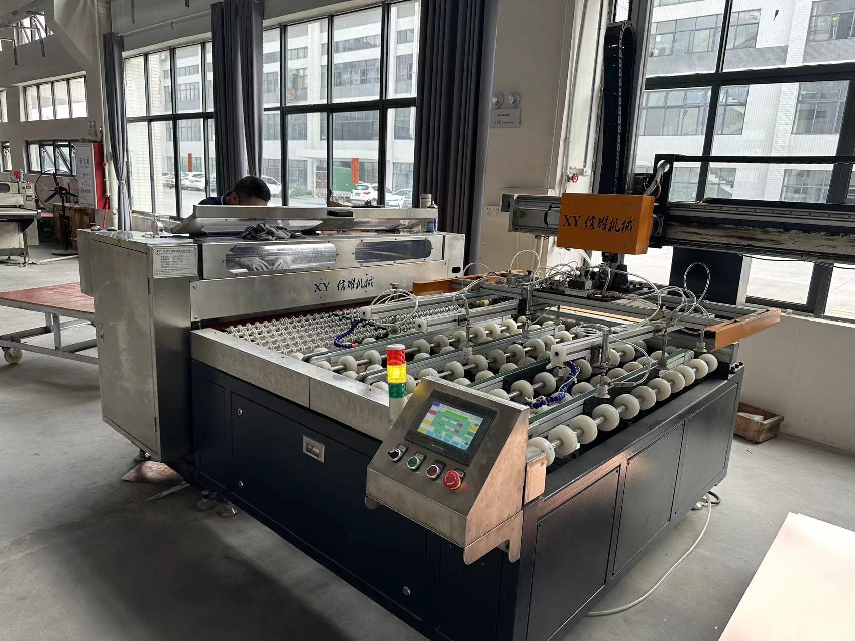 Aluminum PCB substrate cutting process